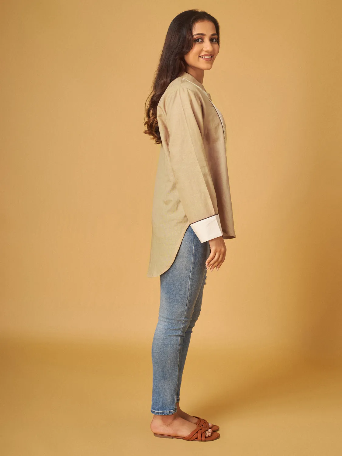 Ancient Scroll Cotton Linen Pintucks Detailed Shirt