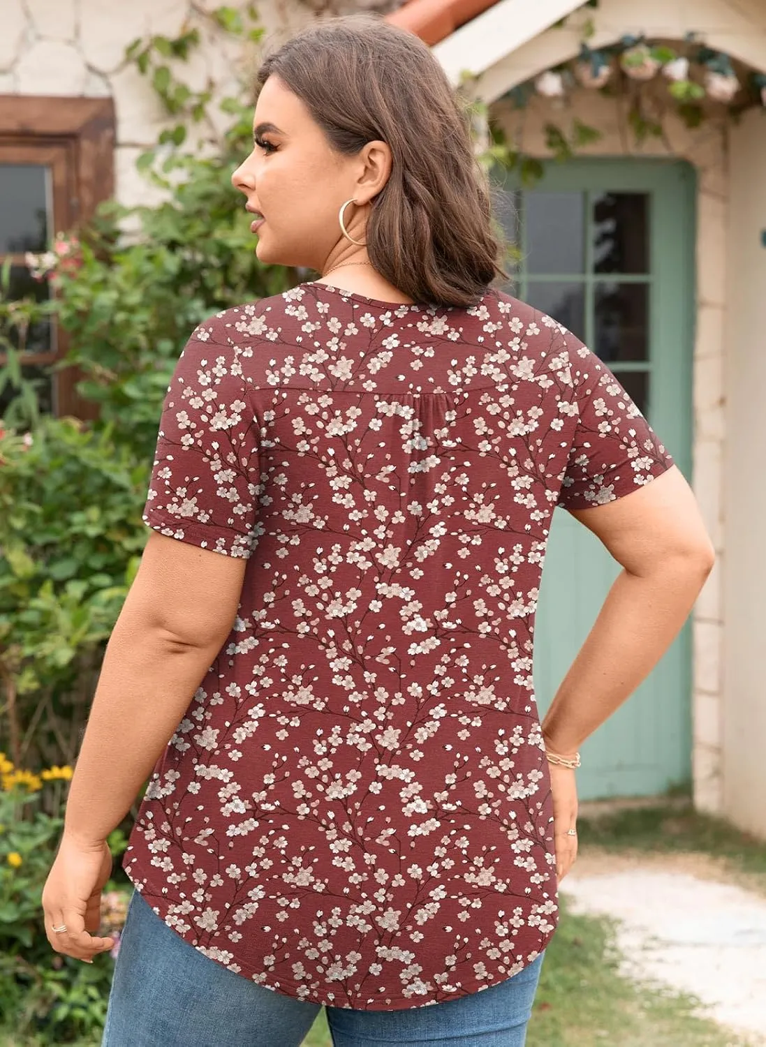 Aodemo Womens Summer Plus Size Tops 2025 Short Sleeve Shirts Henley Loose Fit Tunic Ladies Flowy Blouse M-4XL