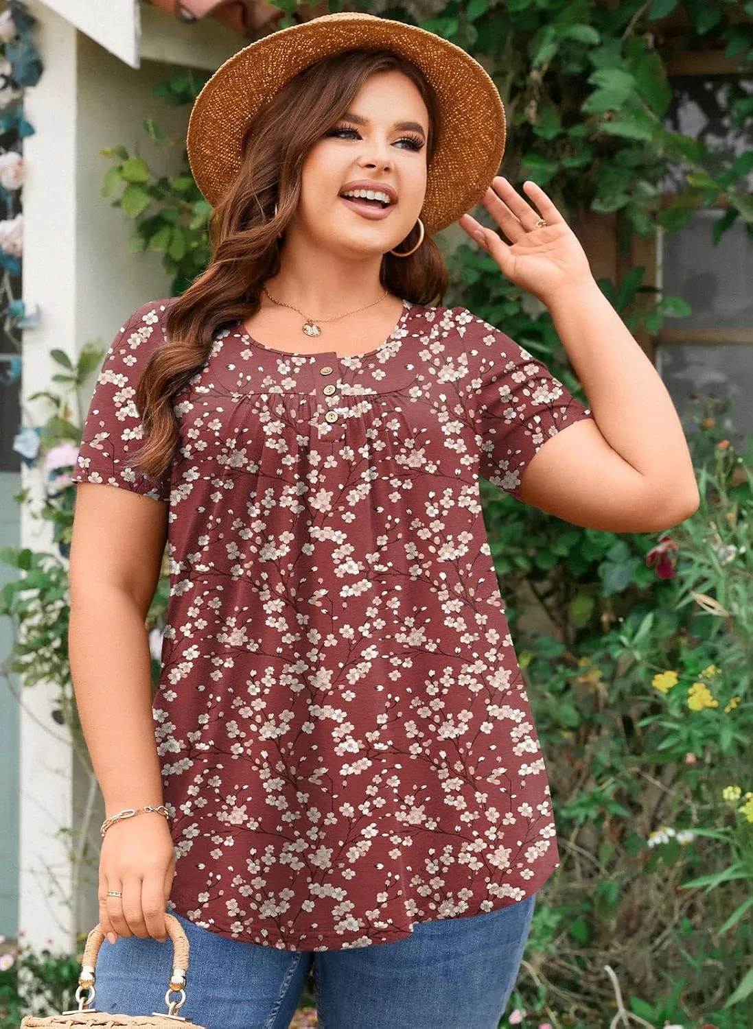 Aodemo Womens Summer Plus Size Tops 2025 Short Sleeve Shirts Henley Loose Fit Tunic Ladies Flowy Blouse M-4XL