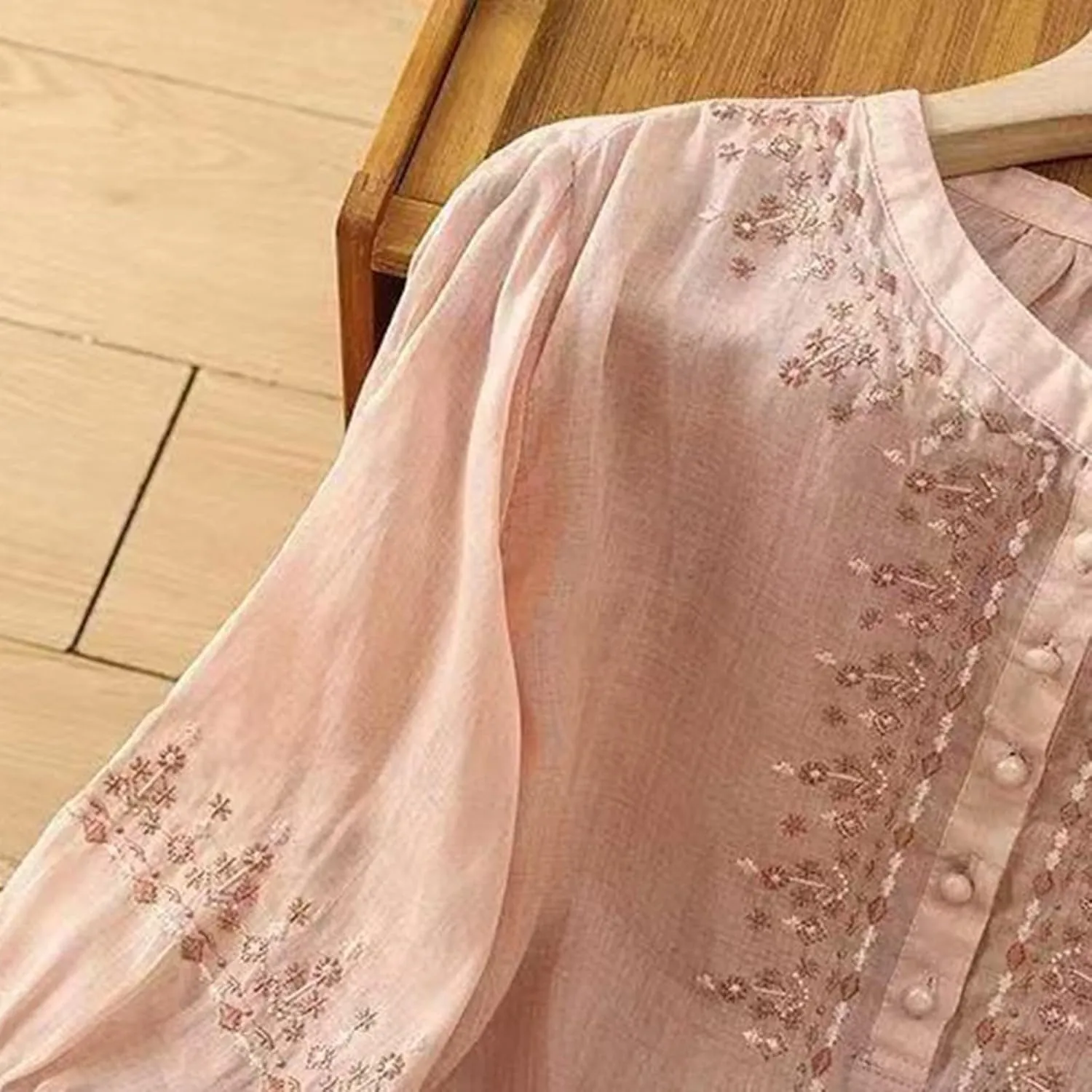 Cotton Linen Shirt for Women Short Sleeve Crew Neck Buttons Casual Boho Tops Summer Loose Fashion Embroidered Blouse