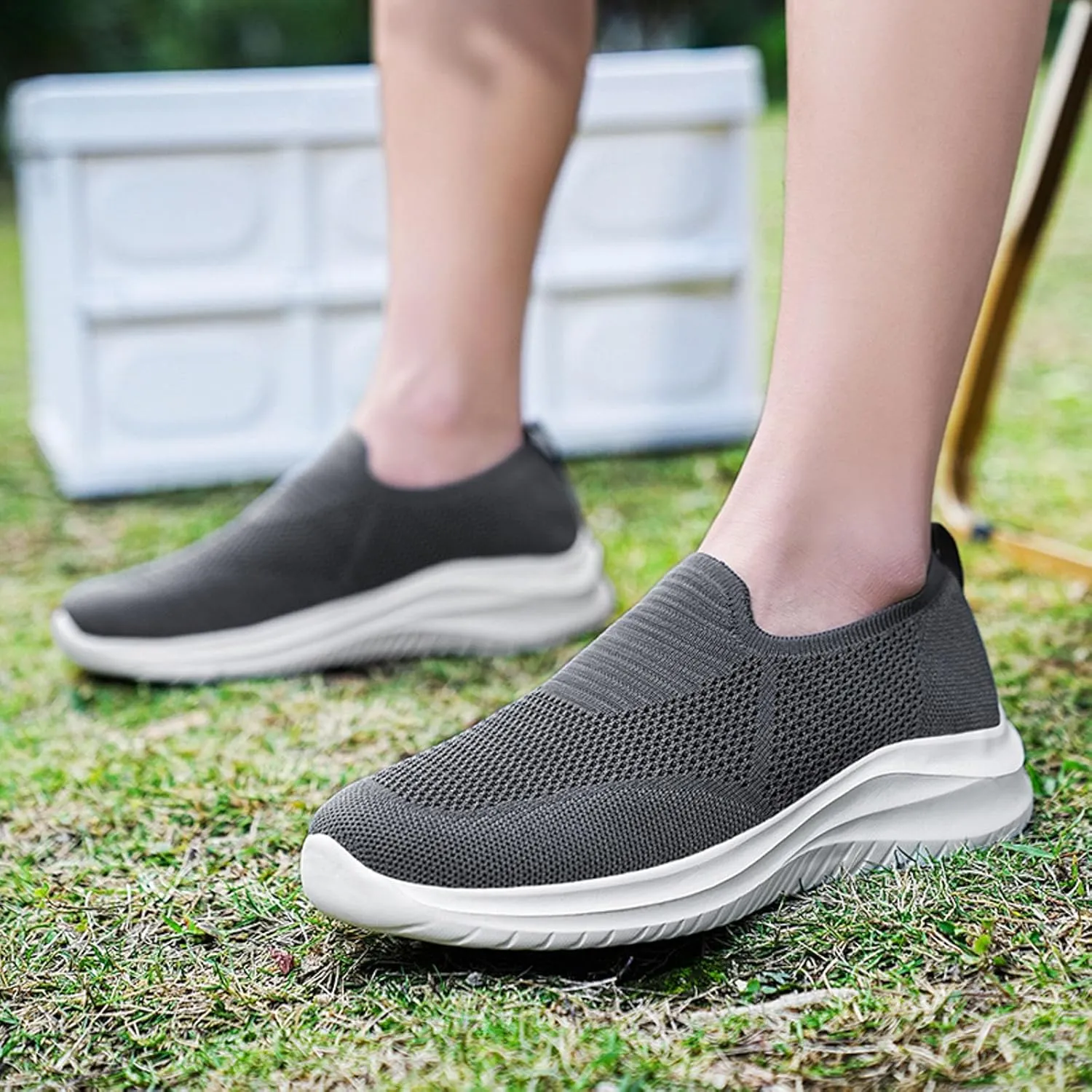 Fashion Lightweight Sneakers for Men Lightweight Sport Gym Jogging Walking Sneaker Elastic Fly Woven Mesh Shoes