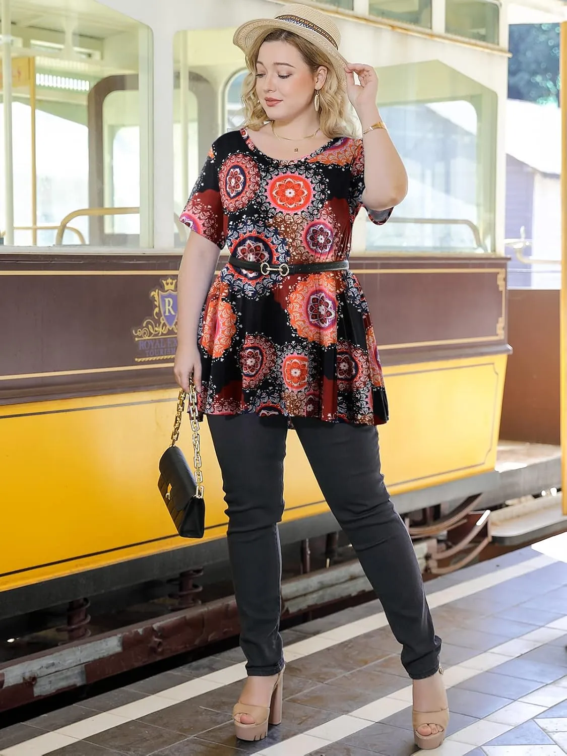 LARACE Casual Tops for Womens Summer Clothes Loose Fit Short Sleeve Shirts Flowy V Neck Tunic Plus Size Blouse