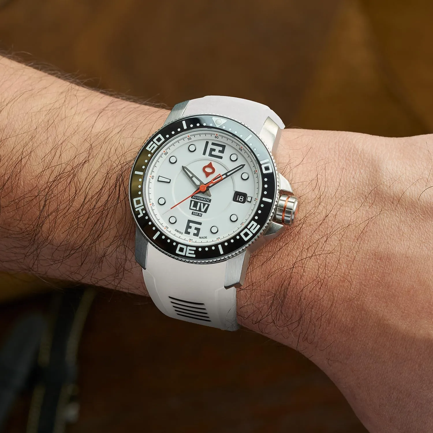 LIV GX-Diver's 41MM Swiss Auto -1000 Ft Water Resistant -316L- Unidirectional Ceramic Bezel - BGW9 Luminova - Scratch Resistant Sapphire Crystal - Dive Watch
