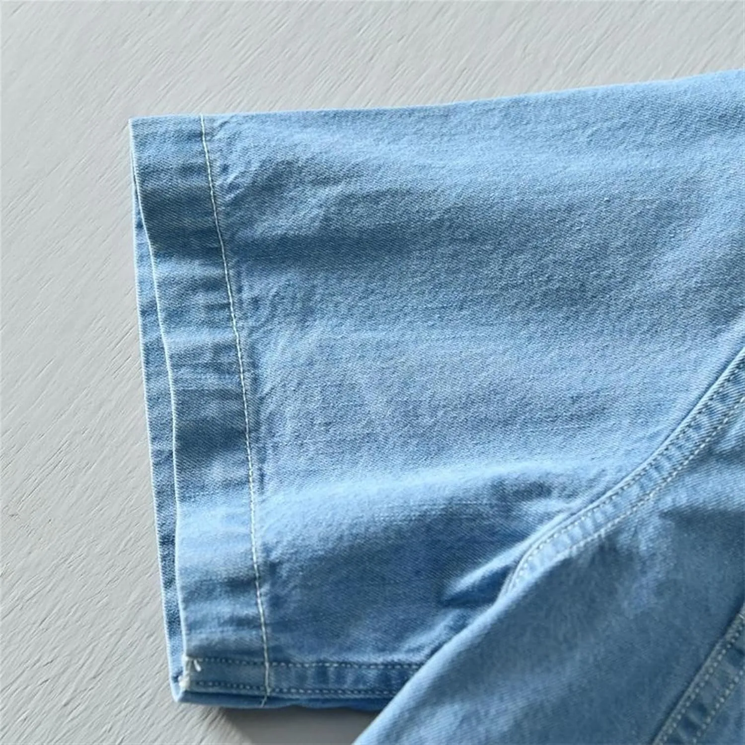 Men's Denim Shirts Lightweight Short Sleeve Button Down Shirts Casual Stylish Cotton Shirt with Pockets