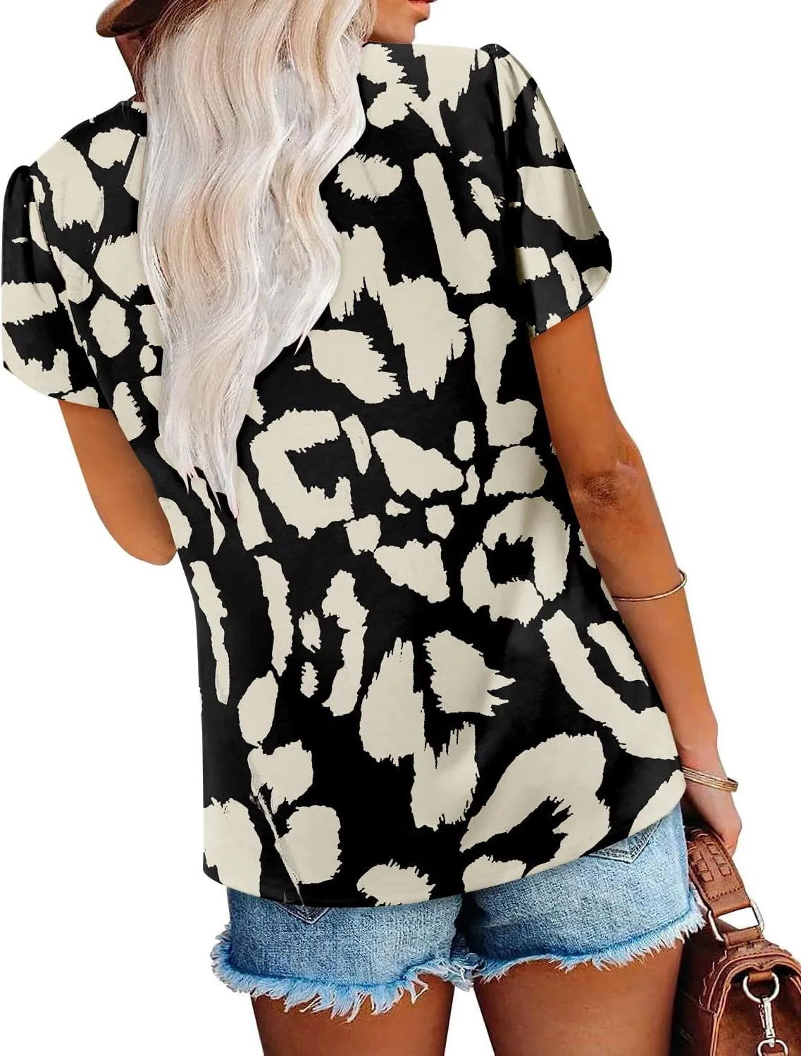 onlypuff Summer Top for Women V Neck Short Sleeve Shirts Pleated Blouse Tunic Tops to Wear with Leggings Hide Belly