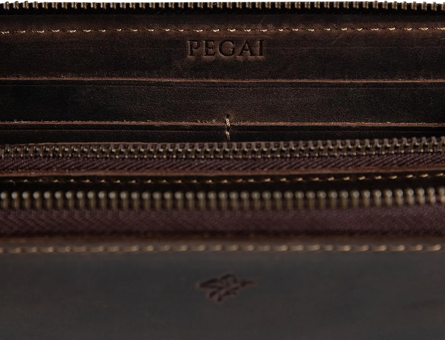 PEGAI Leather Large Capacity Wristlet Wallets For Women | Zip Around Full-Grain Phone Wallet | Clutch Purses for Women With Credit Card Holder, Coin Purse and Cash Slot | KARLA (Chestnut)