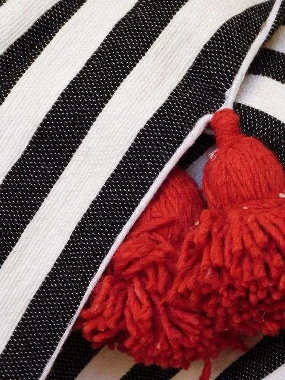 Pom Pom Blanket - Zebra Print