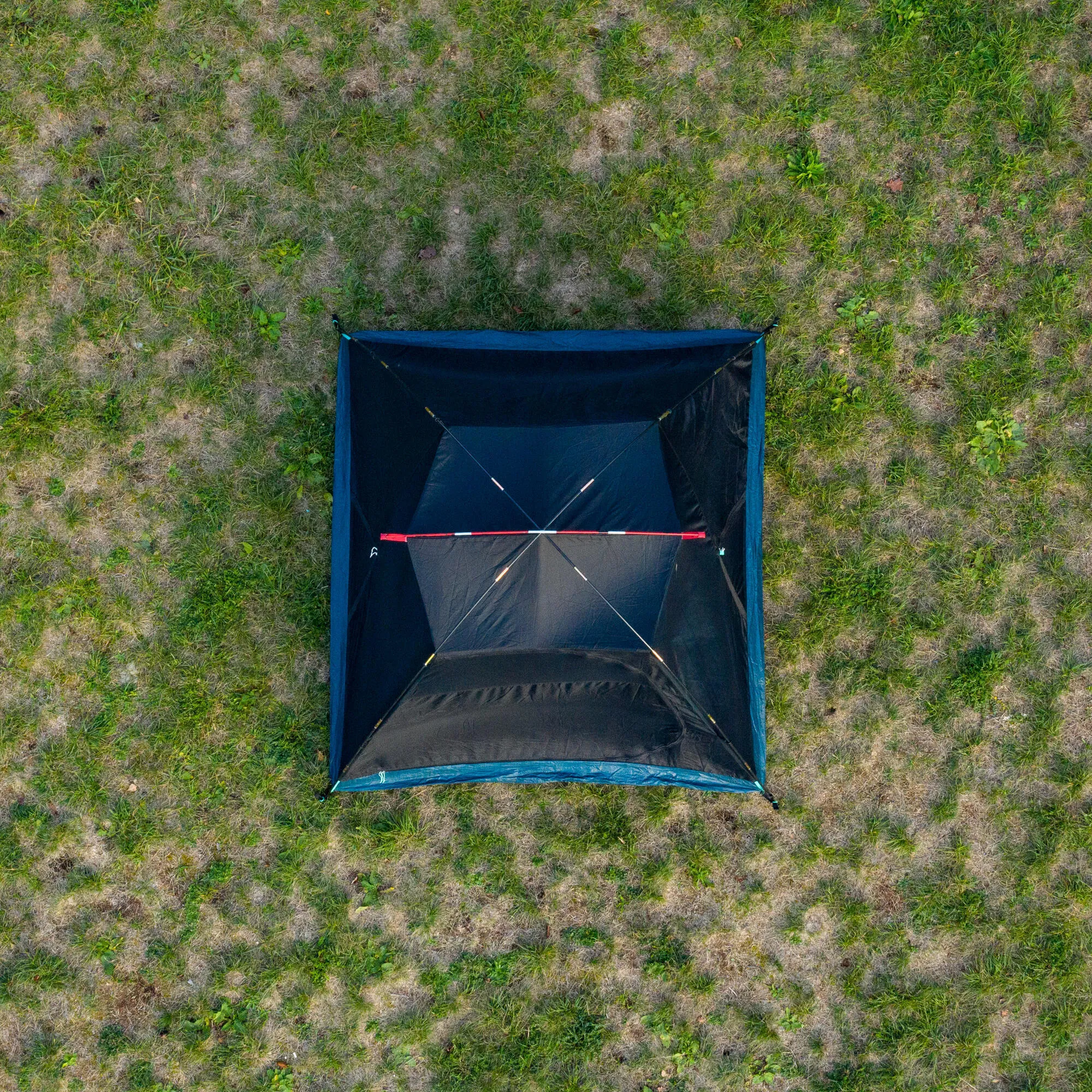 Quechua MH100 Fresh & Black Waterproof Camping Tent 3 Person