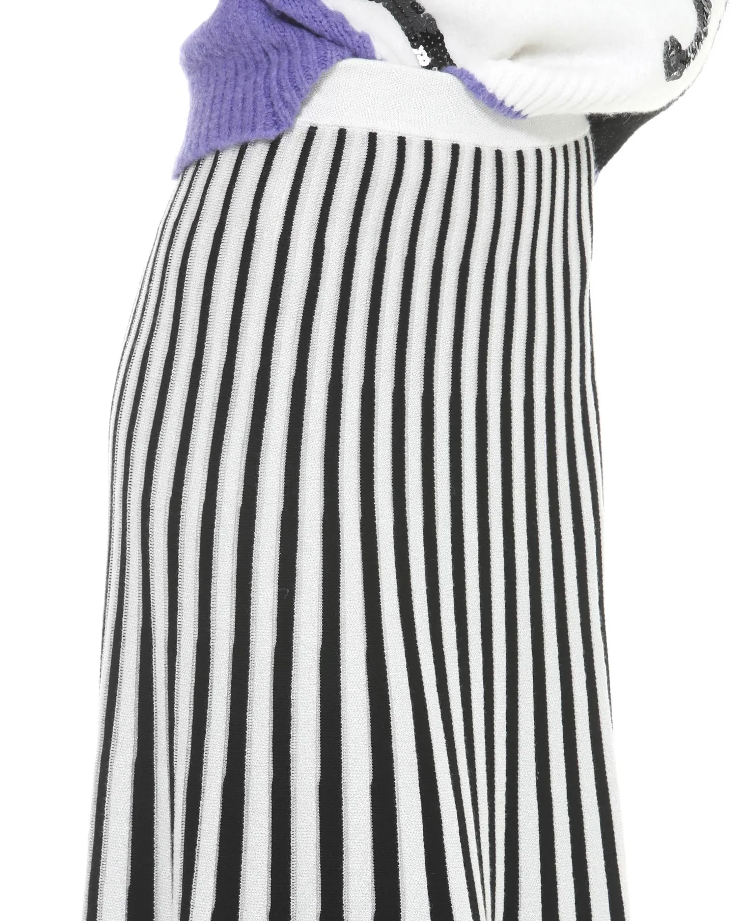 Skirt with optical illusion
