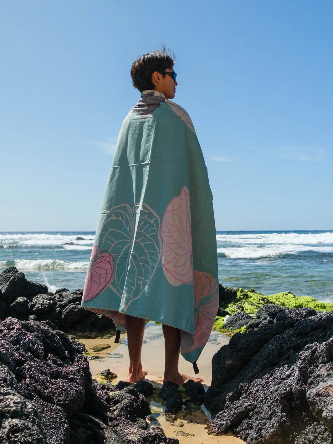 T&C Surf Anthurium Microfiber Towel Blanket