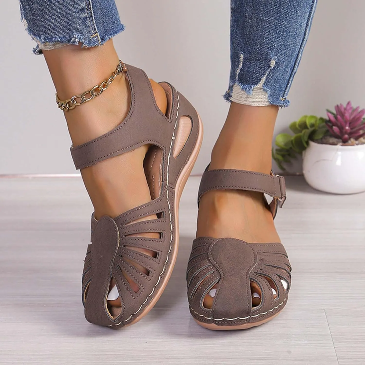 Women's Arch-Support Orthopedic Sandals Closed Toe Hollow Out Strap Ankle Trending Comfort Sandal Shoes for Vacation