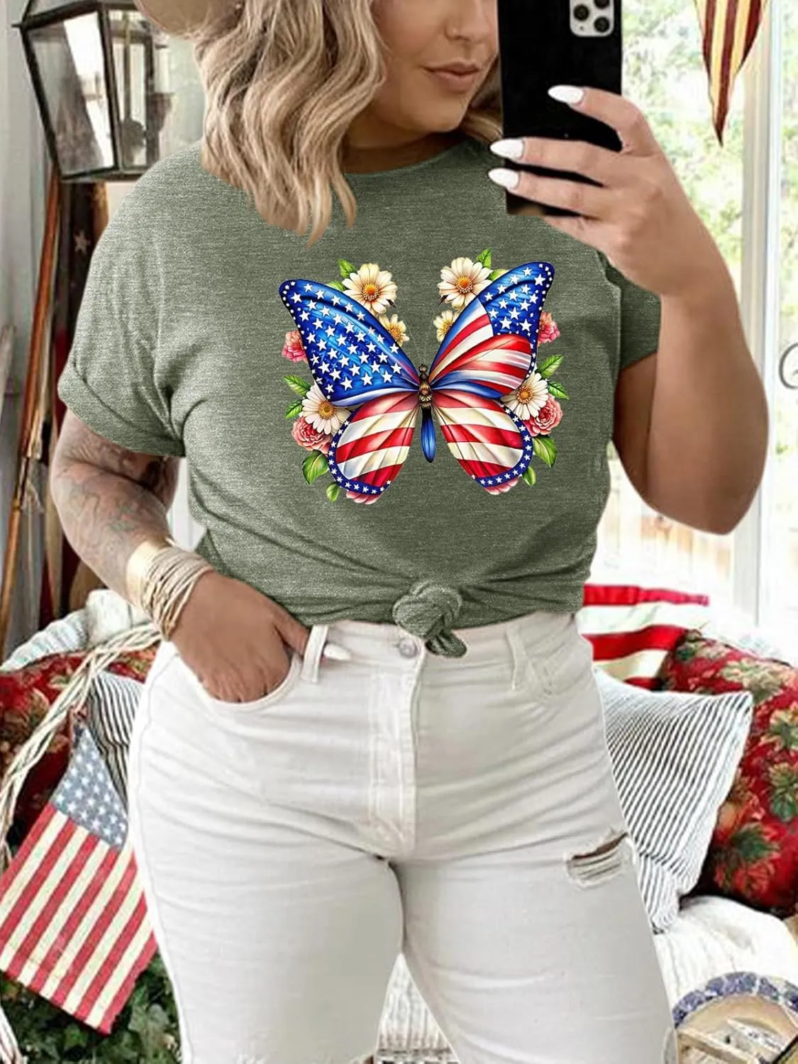Womens Plus Size Daisy Graphic T-Shirt Summer Flower Cute Short Sleeve Shirts Casual Loose Tees Tops for Women