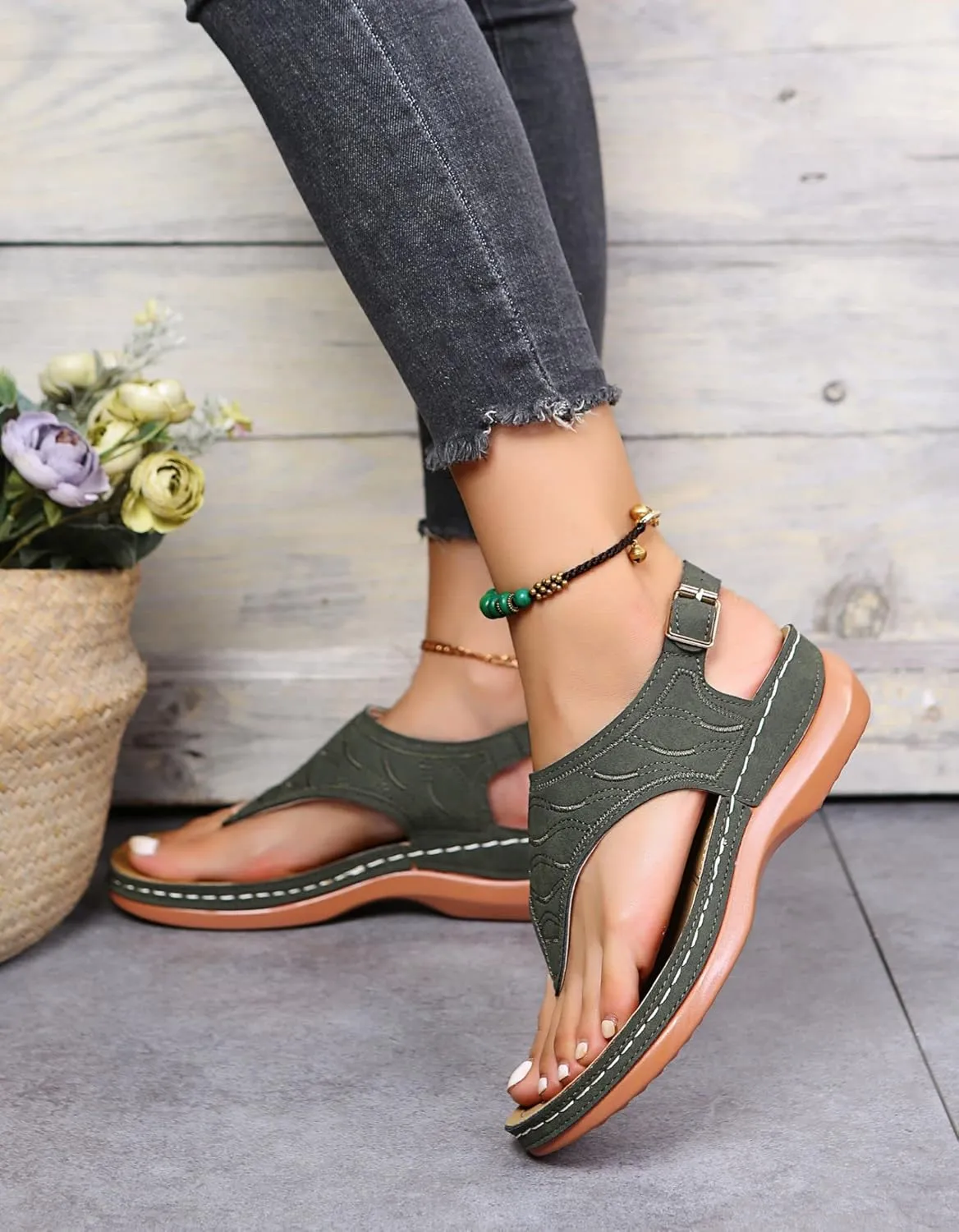 Women's Sandals Thong Slide Flat Slippers Arch Support Sandals with Strappy String Ankle Strap Gladiator Walking Shoes
